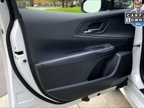 Used 2025 Toyota Prius image 21