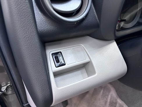 Used 2011 Toyota RAV4 4WD w/ Base L4 Extra Value Pkg image 11