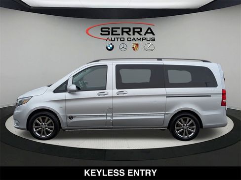 Used 2016 Mercedes-Benz Metris Passenger image 6