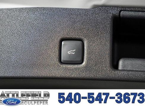 New 2026 Ford Escape SE w/ PHEV Premium Package image 10