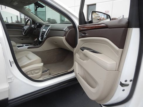 Used 2013 Cadillac SRX Luxury FWD image 36