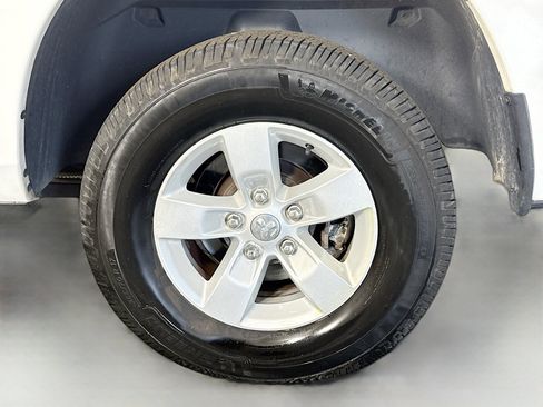 Used 2019 RAM 1500 Tradesman w/ Chrome Plus Package RWD image 36