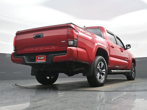 Used 2019 Toyota Tacoma TRD Sport image 29