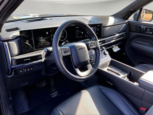 New 2025 Hyundai Santa Fe Calligraphy image 7