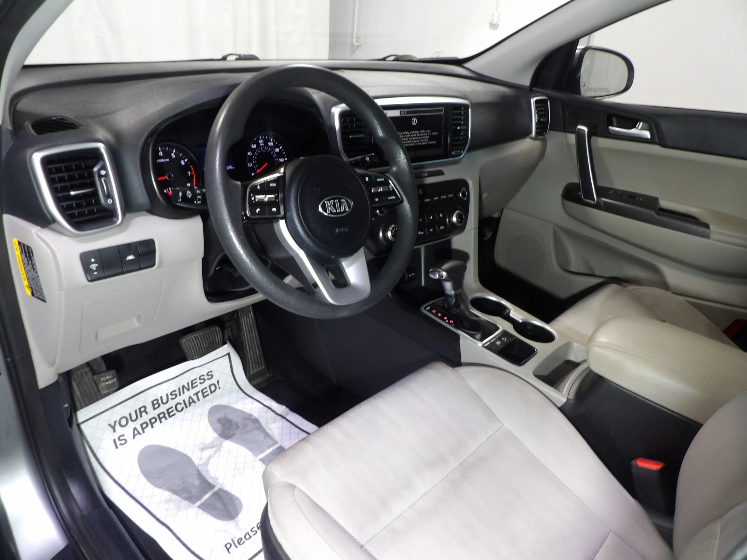 Used 2021 Kia Sportage LX FWD image 9