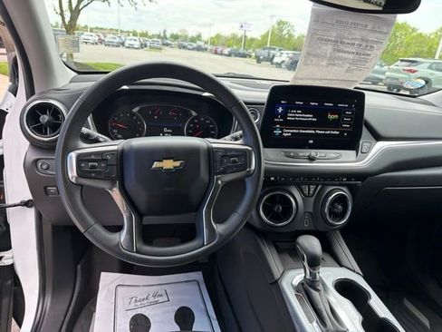 Used 2024 Chevrolet Blazer LT w/ Convenience Package FWD image 23