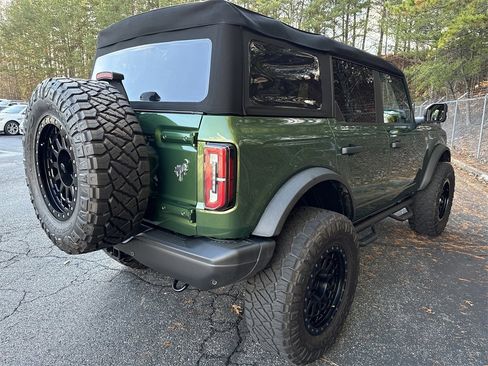 Used 2023 Ford Bronco Badlands image 7