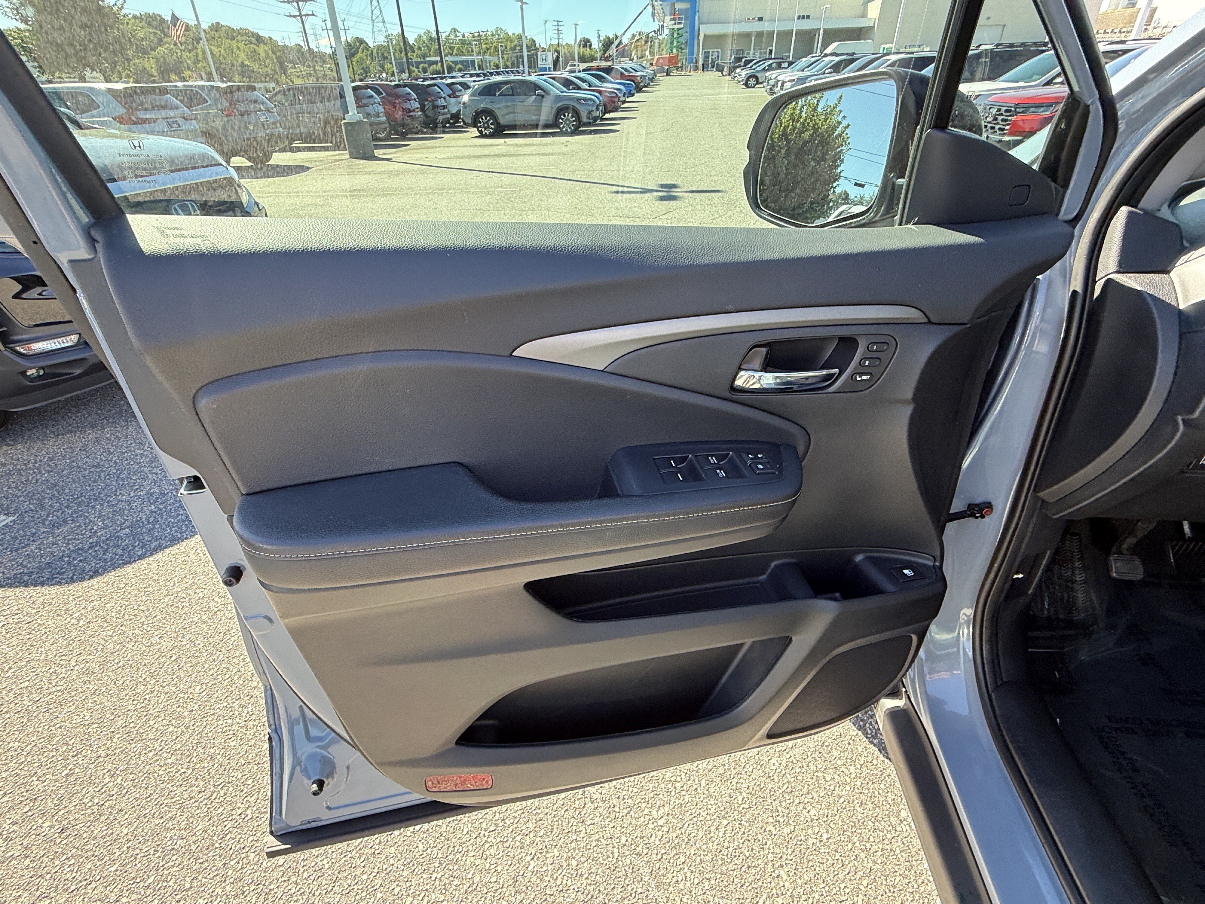 Certified 2024 Honda Ridgeline RTL+ image 14