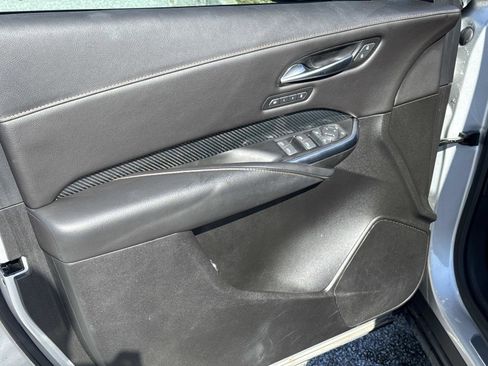 Used 2022 Cadillac XT4 Sport w/ Enhanced Visibility Package image 17