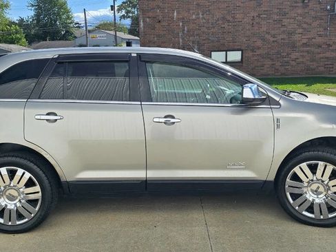 Used 2008 Lincoln MKX Base AWD 4dr SUV image 4