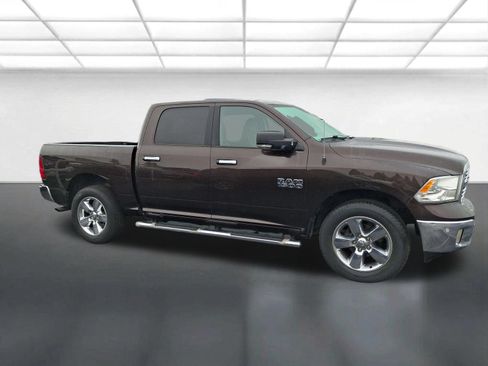 Certified 2017 RAM 1500 Big Horn AWD/4WD image 2