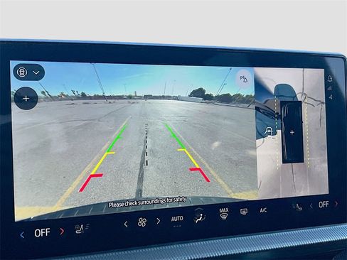 Used 2025 Ford Explorer ST-Line w/ Premium Package image 14