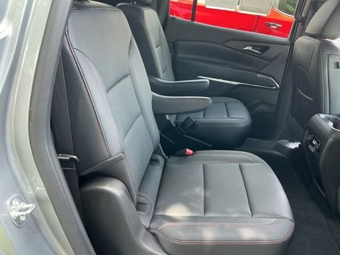 Used 2025 Chevrolet Traverse Z71 AWD/4WD image 24
