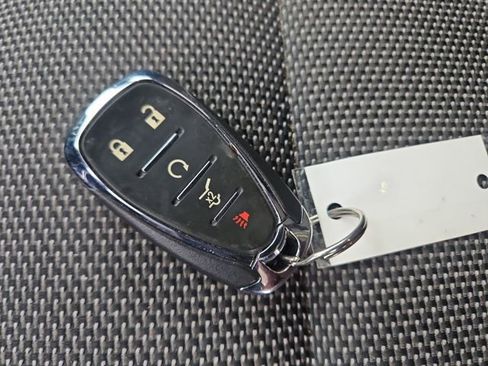 Used 2023 Chevrolet Traverse LT image 29