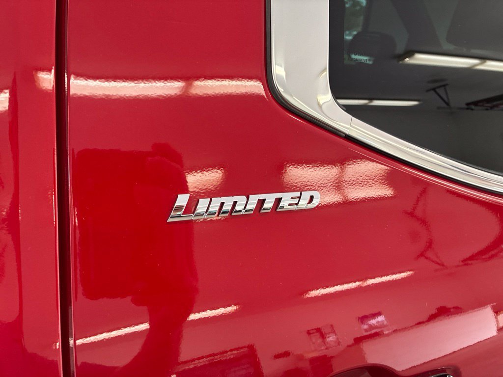 Used 2024 Toyota Tundra Limited AWD/4WD image 35
