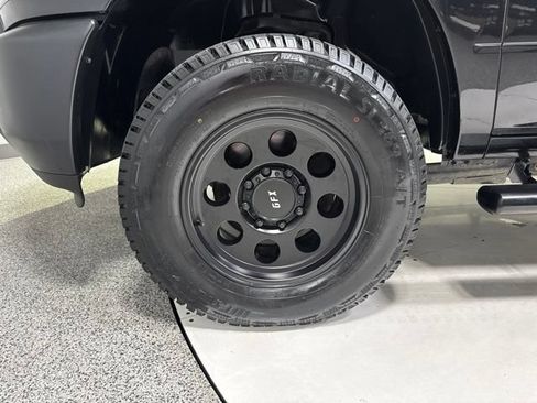 Used 2017 RAM 3500 Tradesman w/ Popular Equipment Group AWD/4WD image 4