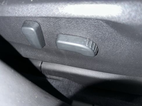 Used 2020 Subaru Ascent Limited w/ Technology Package image 29