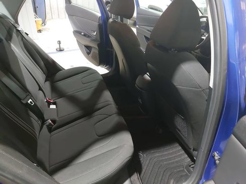 Certified 2024 Hyundai Elantra SEL w/ Convenience Package FWD image 11