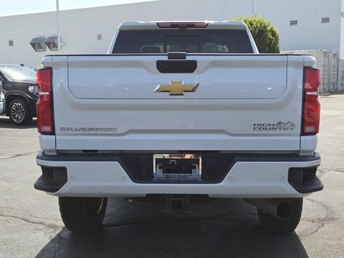Used 2025 Chevrolet Silverado 2500 High Country w/ High Country Premium Package AWD/4WD image 18