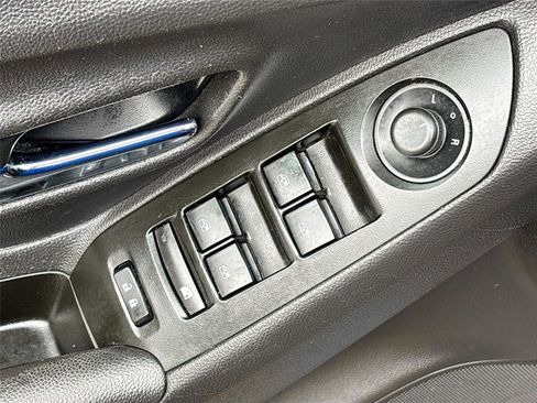 Used 2020 Chevrolet Trax LS image 17