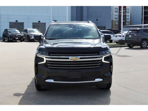 Used 2024 Chevrolet Suburban LT AWD/4WD image 8