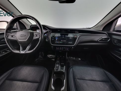 Used 2023 Chevrolet Bolt EUV LT w/ Convenience Package FWD image 7