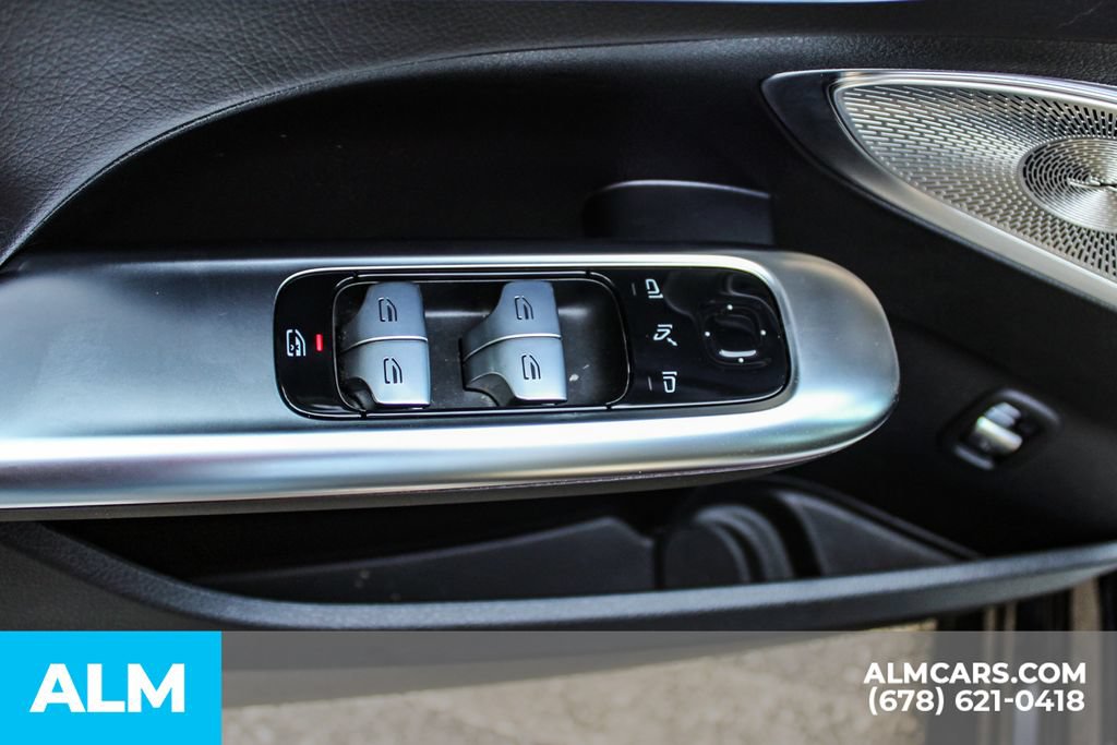 Used 2025 Mercedes-Benz C 300 Sedan w/ AMG Line w/ Night Package image 37