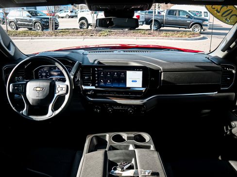Used 2023 Chevrolet Silverado 1500 LT image 28
