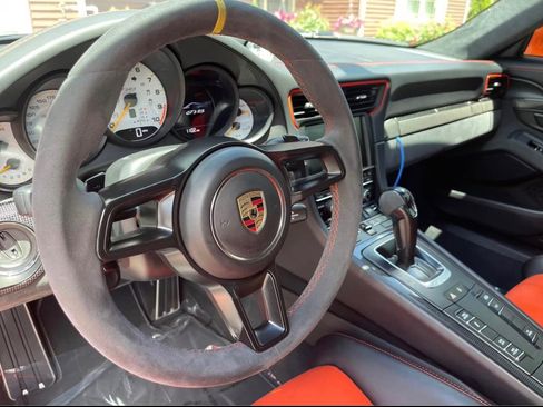 Used 2016 Porsche 911 GT3 RS image 9