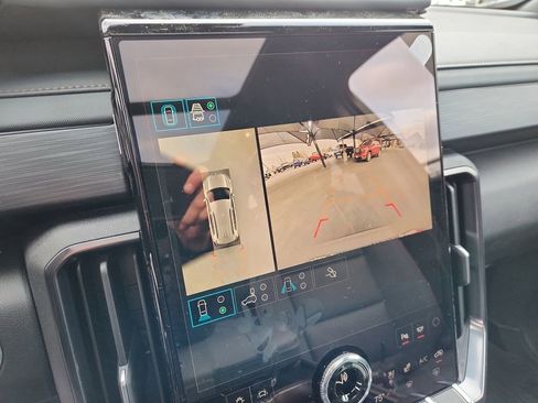 New 2026 GMC Acadia AT4 w/ Super Cruise Package image 18