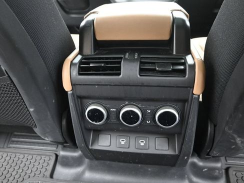 Used 2025 Land Rover Defender 110 X AWD/4WD image 14