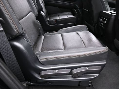 Used 2023 Chevrolet Tahoe High Country RWD image 41