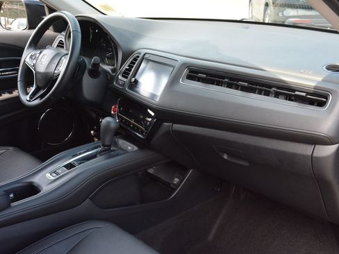 Used 2019 Honda HR-V Touring image 22
