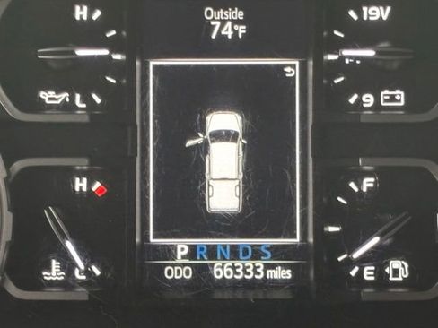 Used 2021 Toyota Tundra SR5 w/ TRD Off-Road Package AWD/4WD image 21