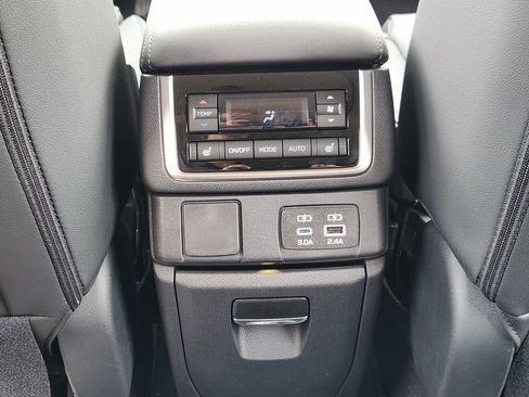 New 2026 Subaru Ascent Limited AWD/4WD image 21