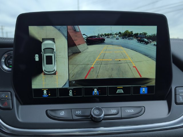 Used 2024 Chevrolet Blazer LT w/ Sound & Technology Package FWD image 21