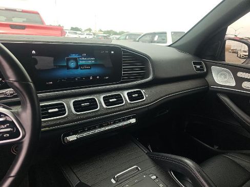 Used 2021 Mercedes-Benz GLE 350 w/ Premium Package image 4