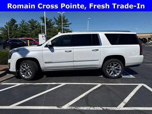Used 2019 Cadillac Escalade ESV Premium Luxury RWD image 1