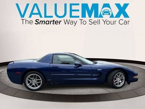 Used 2004 Chevrolet Corvette Z06 w/ Z06 Preferred Equipment Group RWD image 2