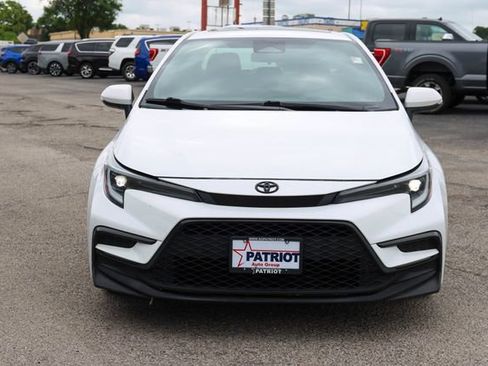 Used 2024 Toyota Corolla SE w/ SE Premium Package FWD image 2