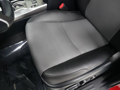 Used 2023 Toyota 4Runner SR5 Premium image 10