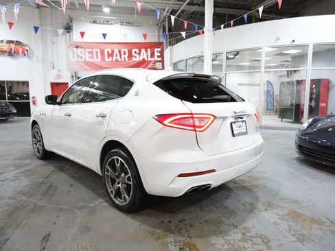Used 2017 Maserati Levante S image 8