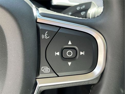 Used 2024 Volvo S60 B5 Core image 35