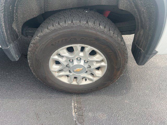 Used 2022 Chevrolet Silverado 2500 LTZ w/ Gooseneck/5TH Wheel Package AWD/4WD image 17