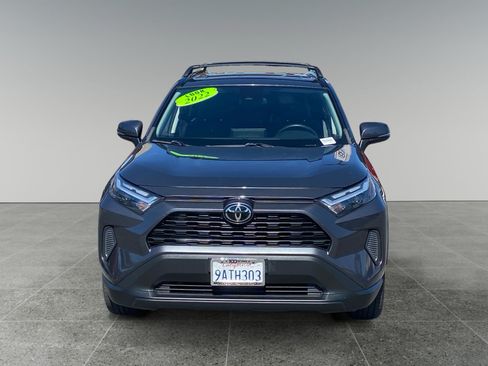 Used 2022 Toyota RAV4 XLE w/ Convenience Package FWD image 8