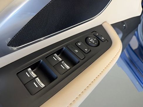 Used 2024 Acura RDX SH-AWD image 28