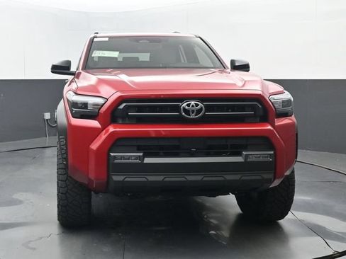 New 2026 Toyota 4Runner SR5 AWD/4WD image 18