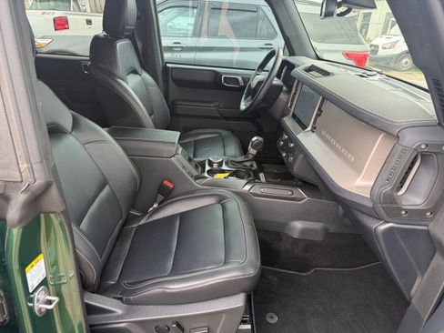 Used 2025 Ford Bronco Outer Banks image 30