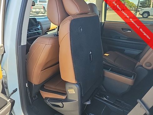 Used 2022 Nissan Pathfinder Platinum w/ Cargo Package image 38