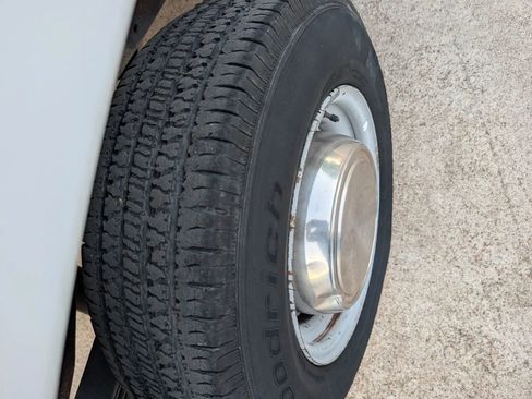 Used 1997 Ford E-250 and Econoline 250 Heavy-Duty image 9